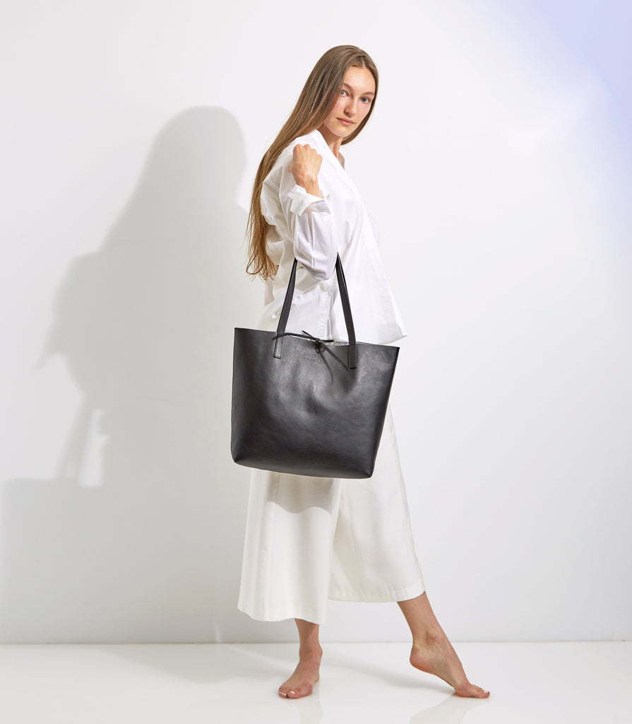 Kala Reversible Tote | Black + Silver – A R A M L E E