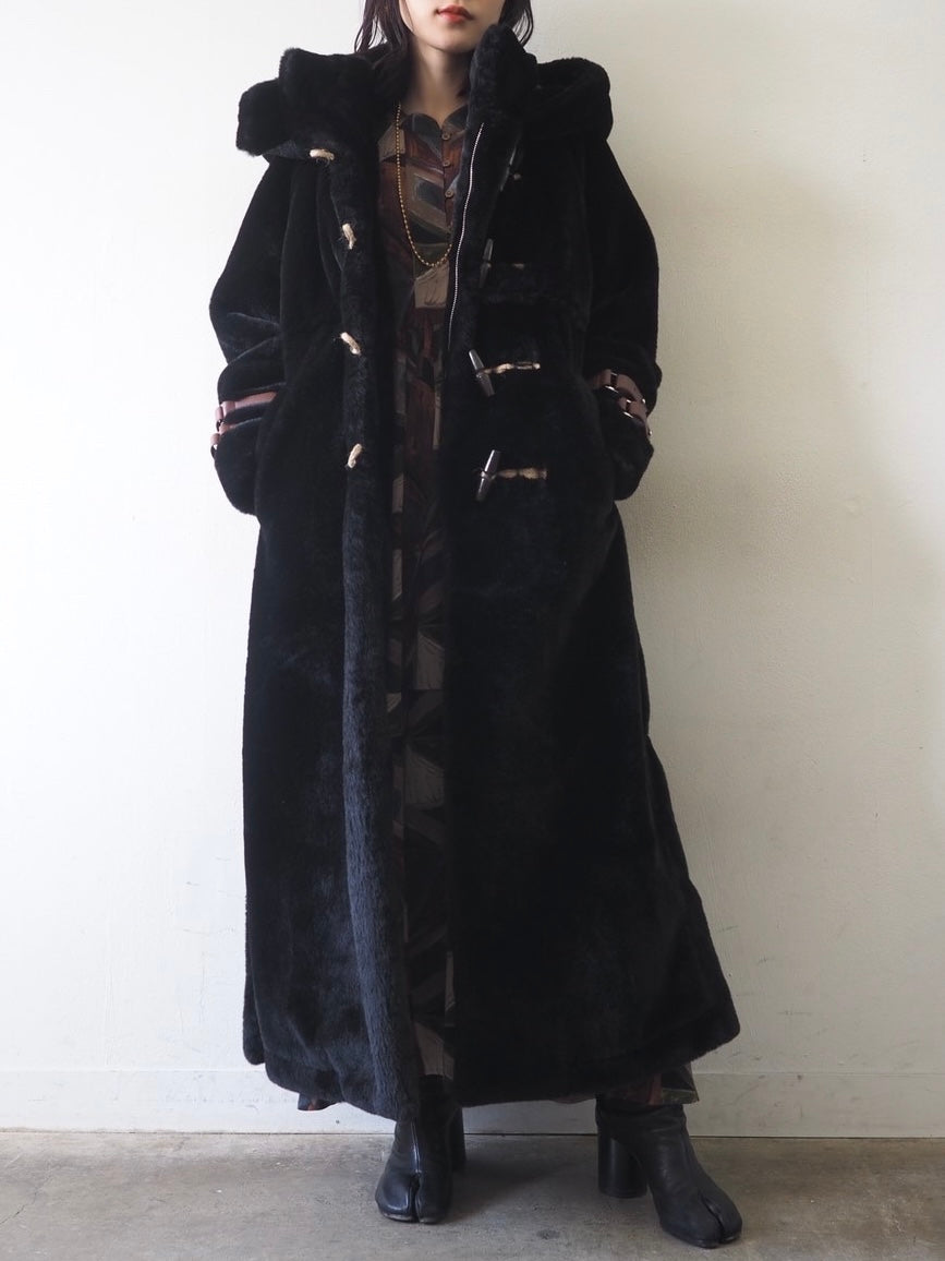 投げ売り YUKKOコラボ LONG COAT ブラック lumier - uinsa.ac.id