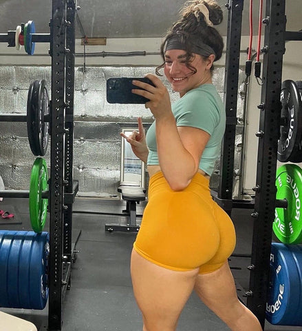 scrunch butt shorts