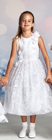 Chantily lace full skirt/3d flowers shoulder and waist Communion dress