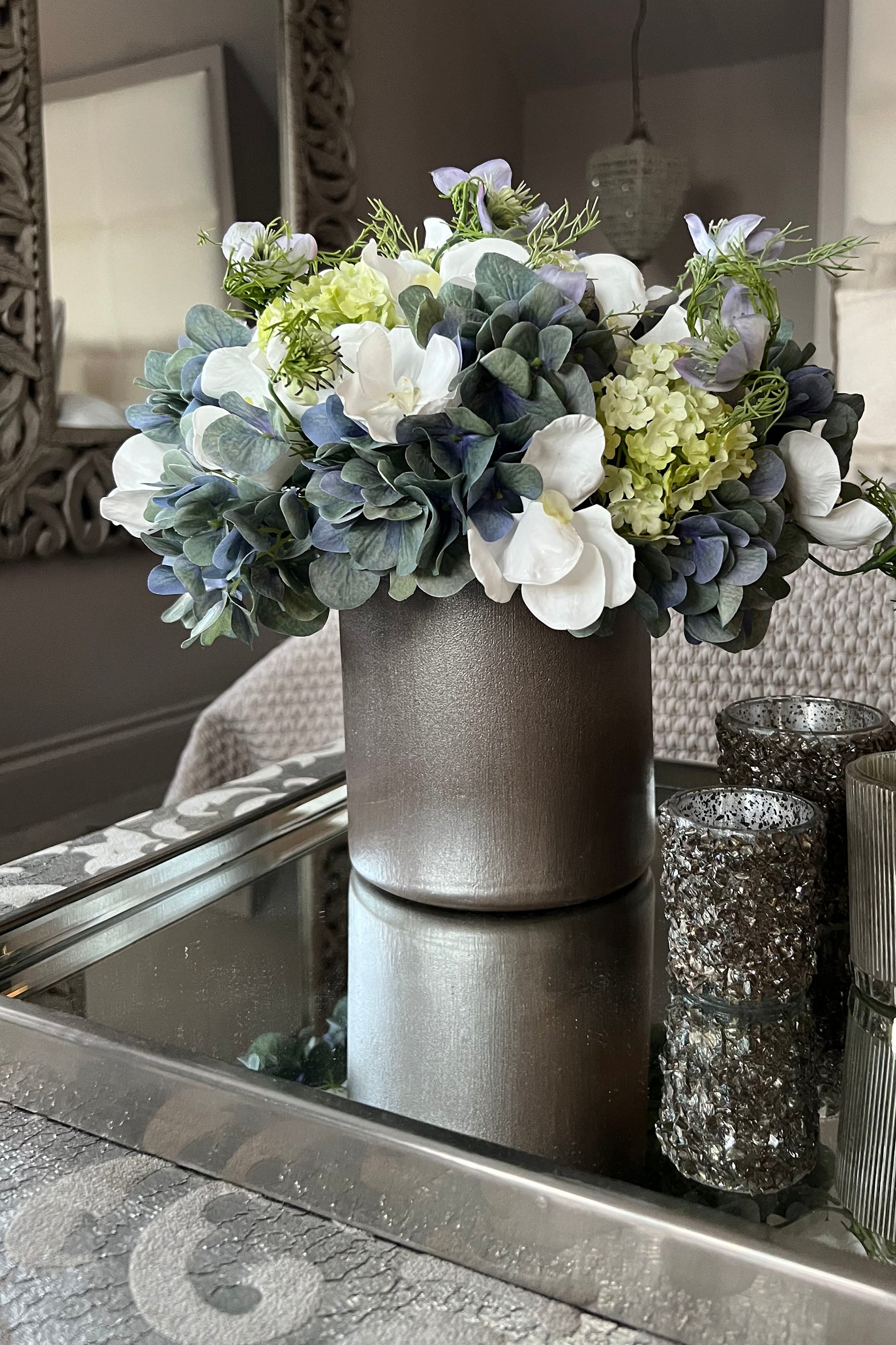 Image of Snowball Hydrangea in a Vase