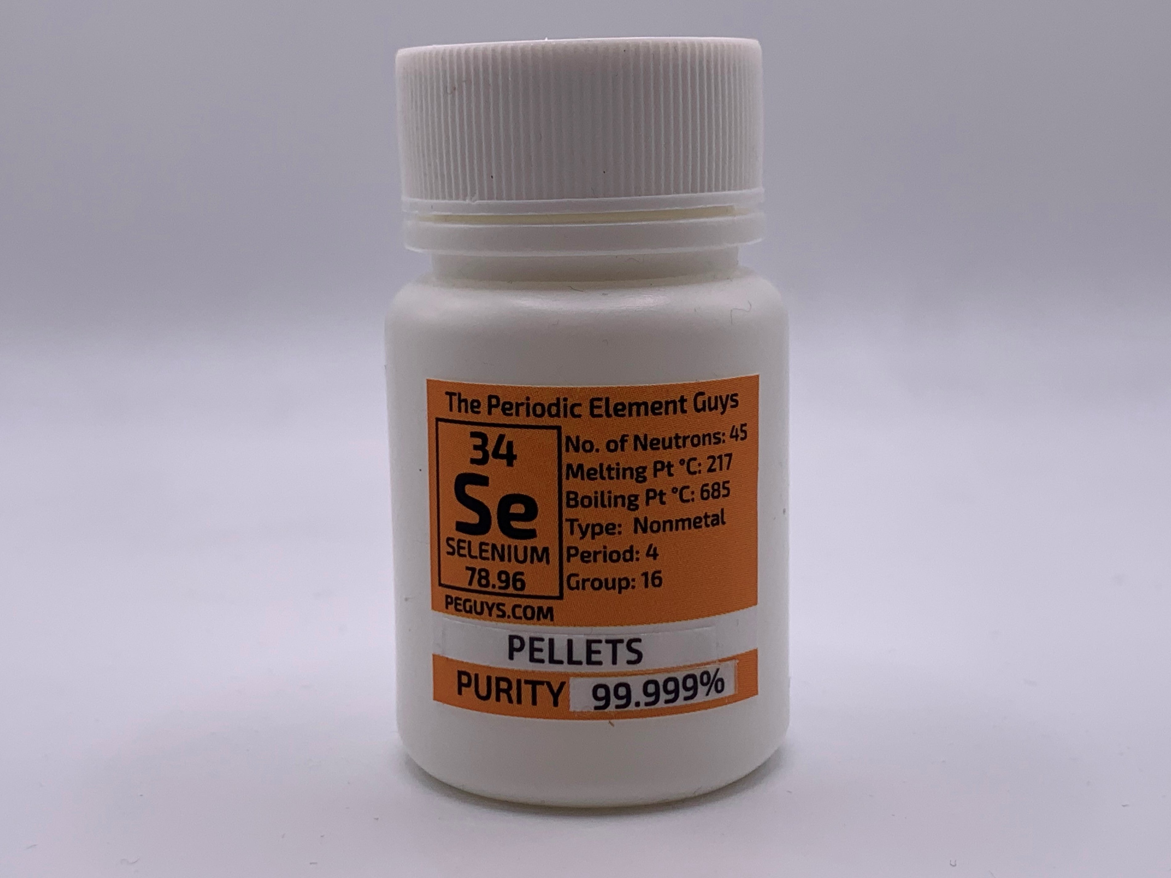 Selenium Pellets Granules Extra Pure 99.999% in PEGUYS Lab Pure Bottle