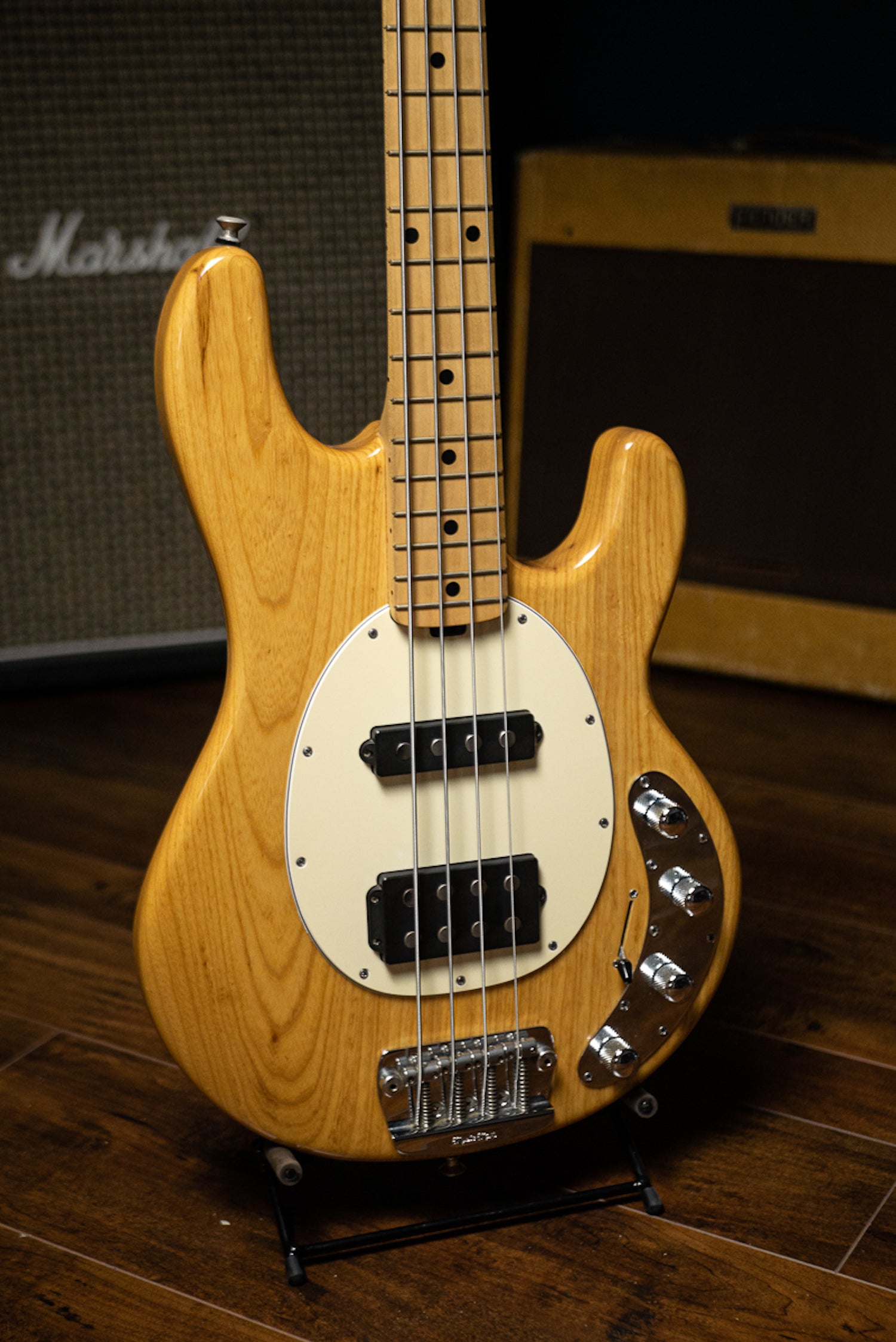 musicman stingray hs