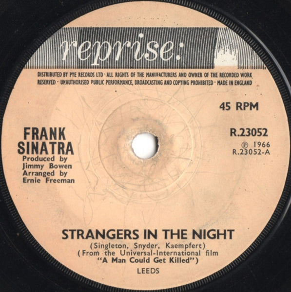 Frank Sinatra : Strangers In The Night (7, Single, Sol) 0