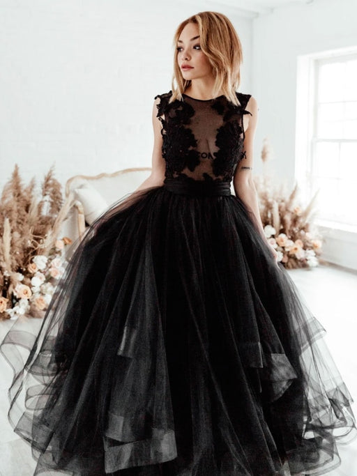Black A-Line Wedding Dress Strapless Black Applique Sash Tulle