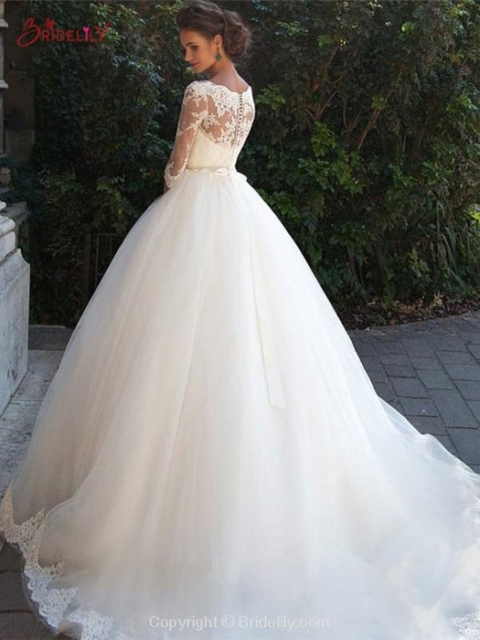 Gorgeous Half Vintage Ball Gown Wedding Dresses 2020 - Bridelily