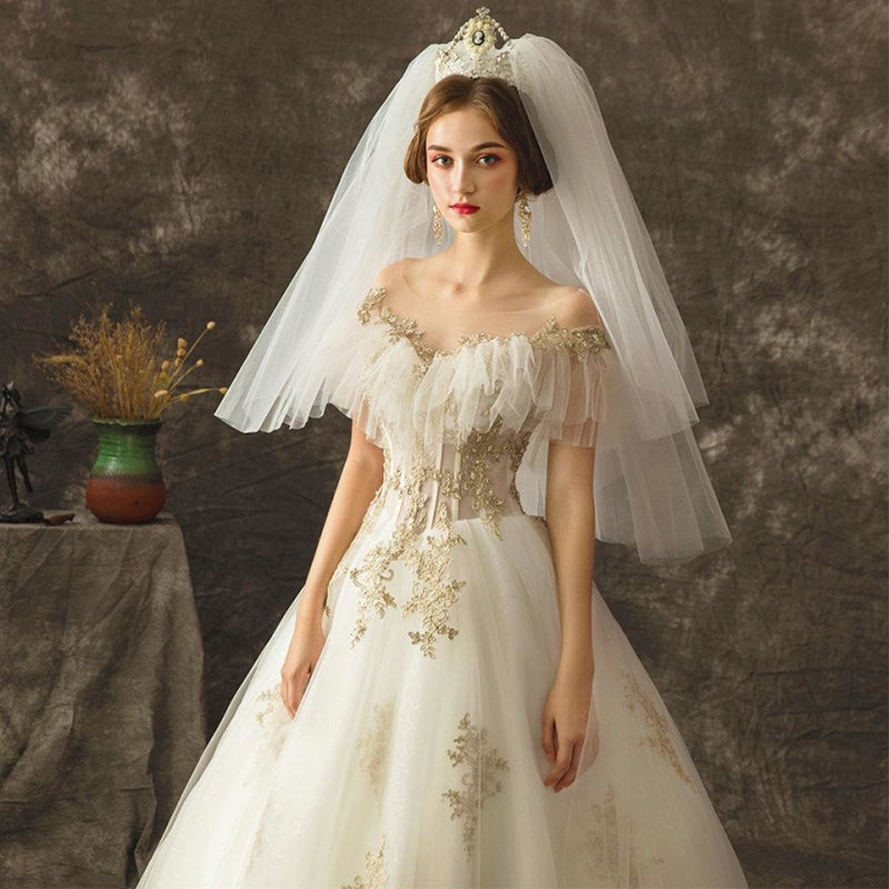 Two Tier Cut Edge Tulles With Comb Wedding Veils | Bridelily