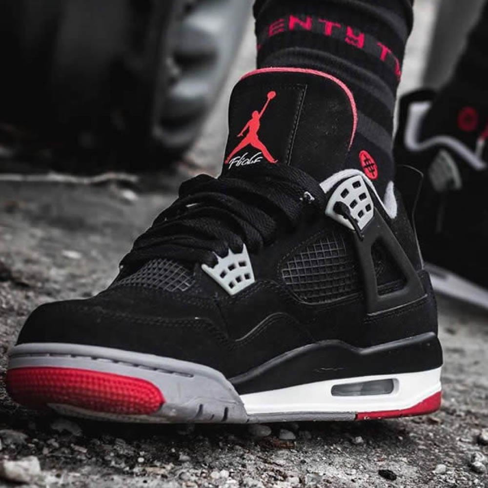 foot locker jordan 4 bred