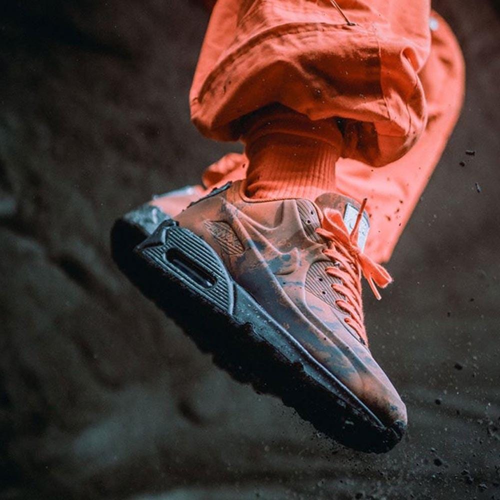 nike mars landing price