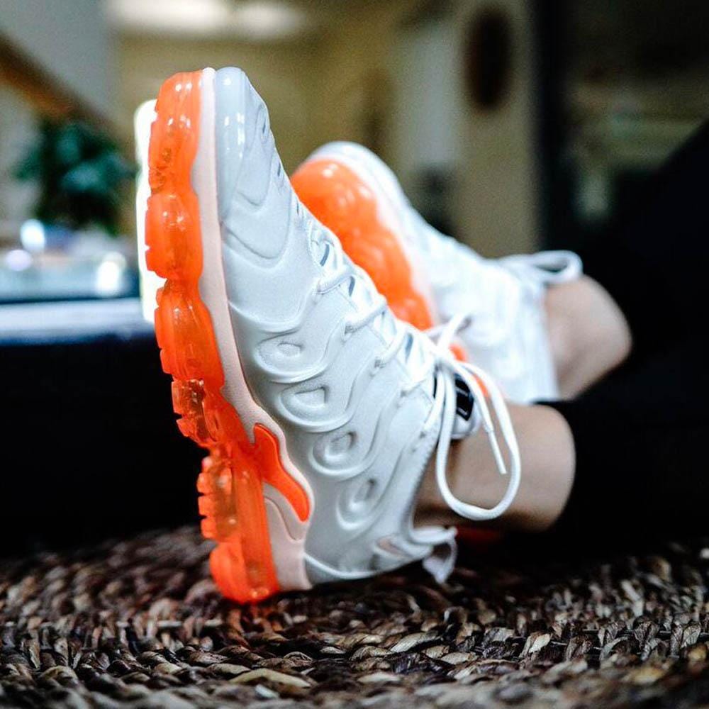 nike air vapormax plus creamsicle