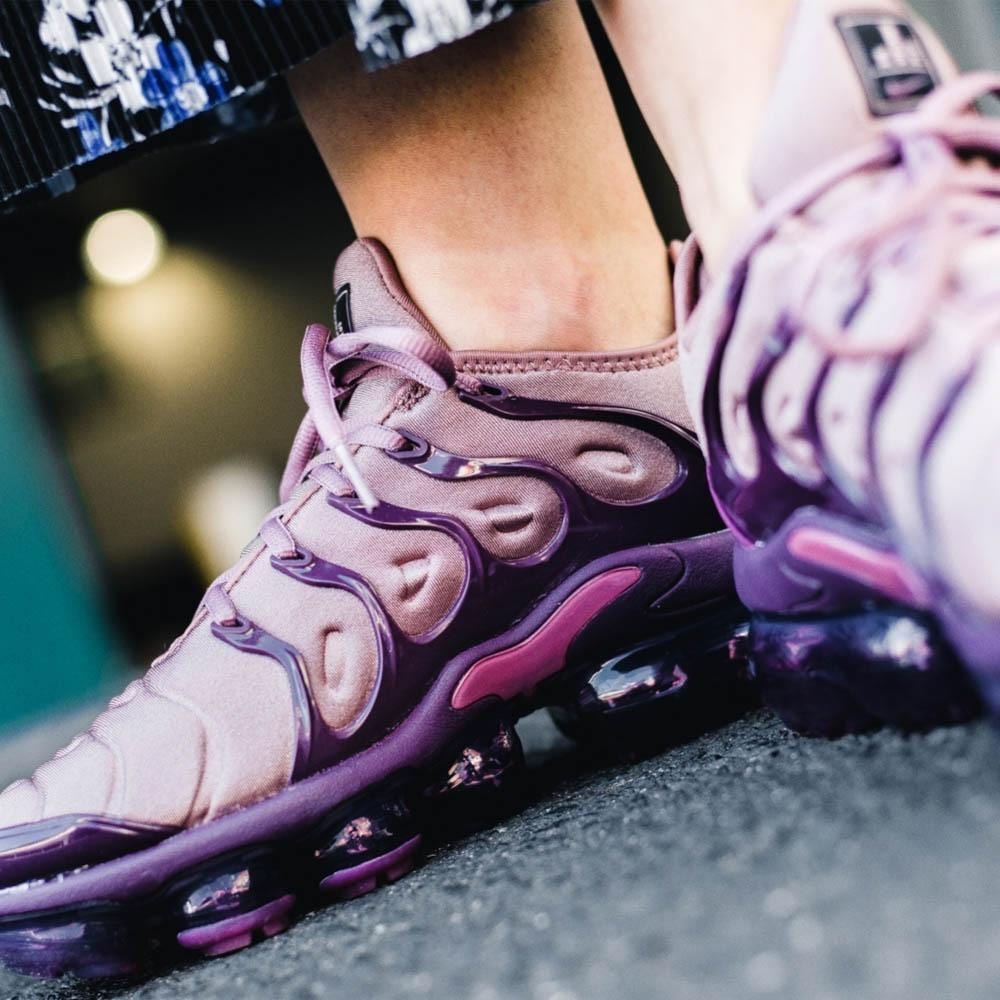 air vapormax plus smokey mauve