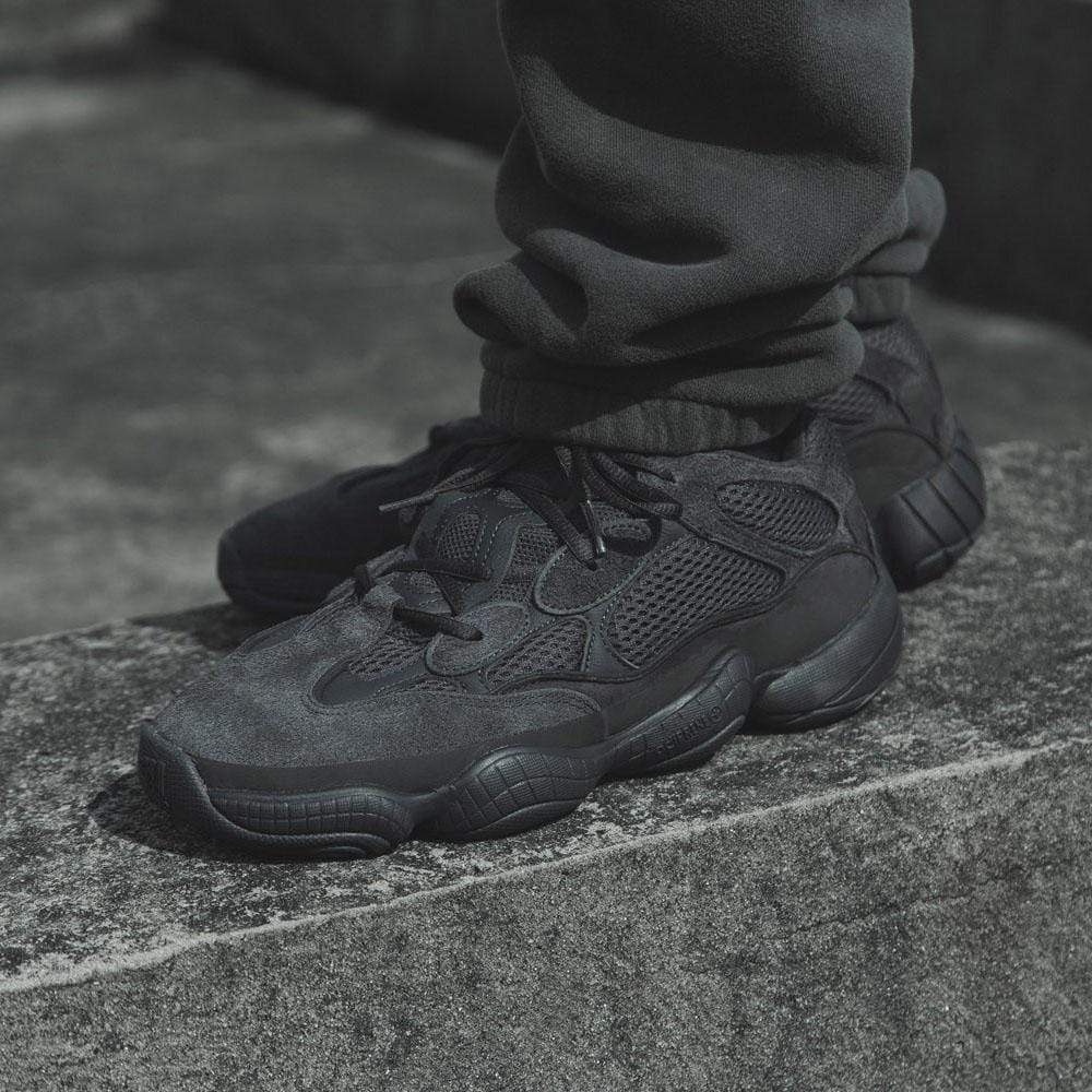 how to clean yeezy 500 black