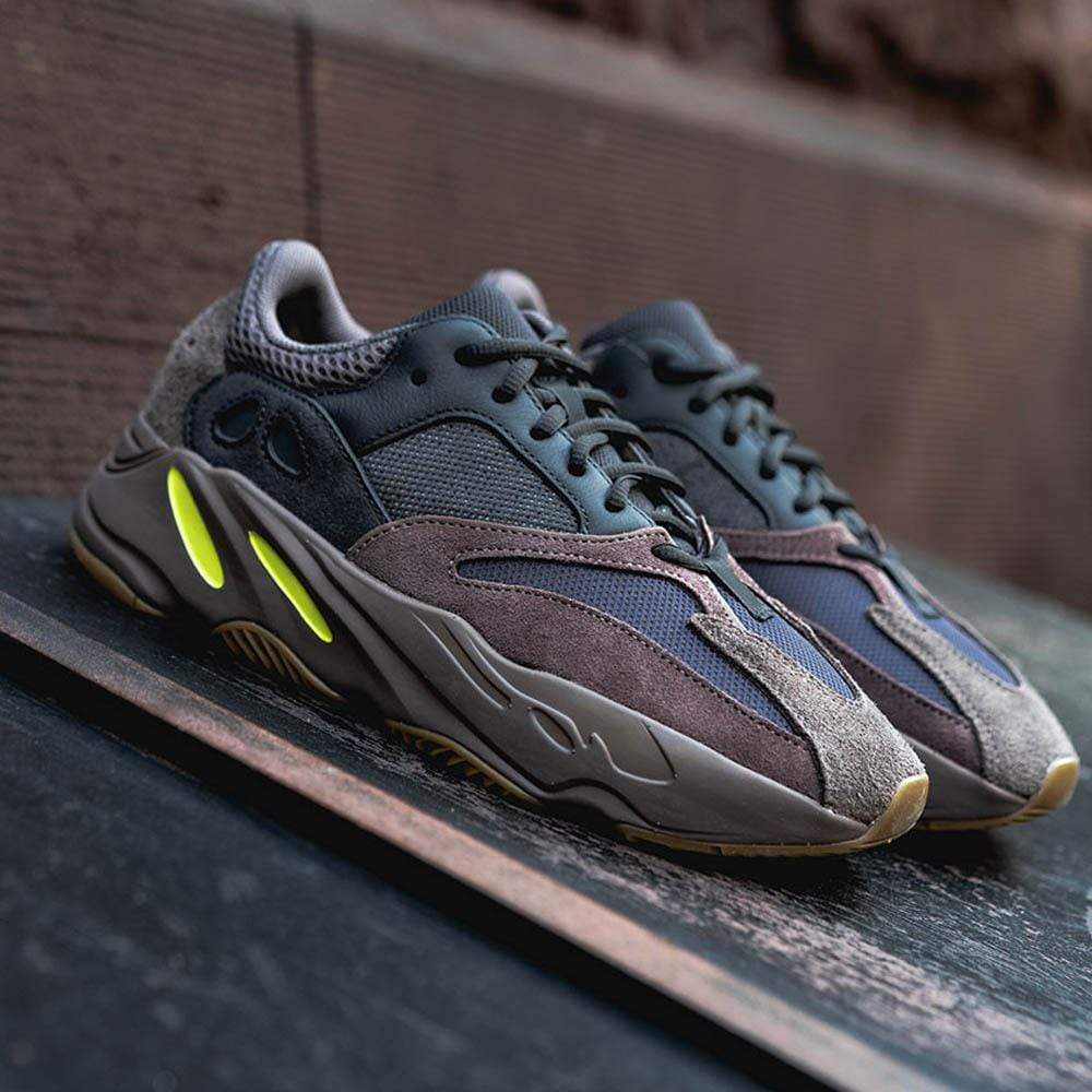 yeezy boost 700 mauve adidas