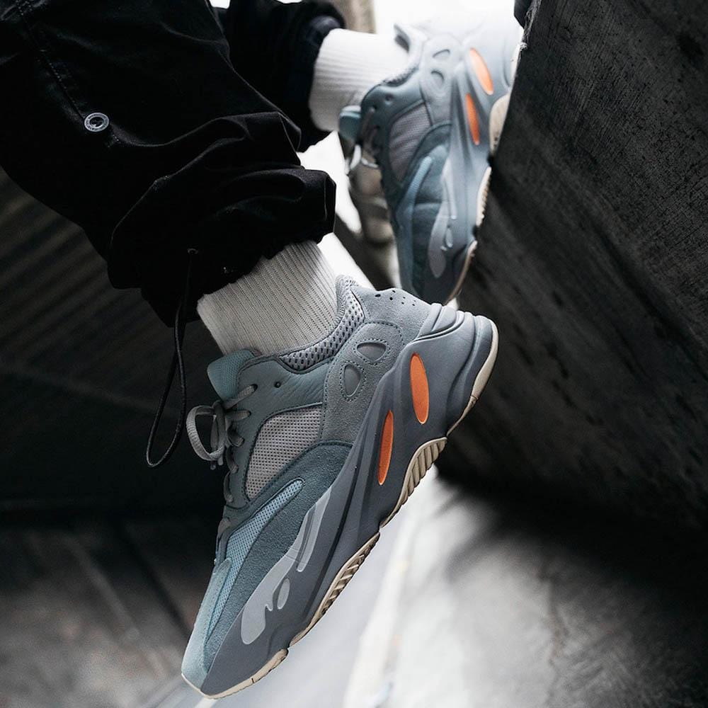 オックスフォードブルー 28.0cm adidas YEEZY BOOST 700 inertia