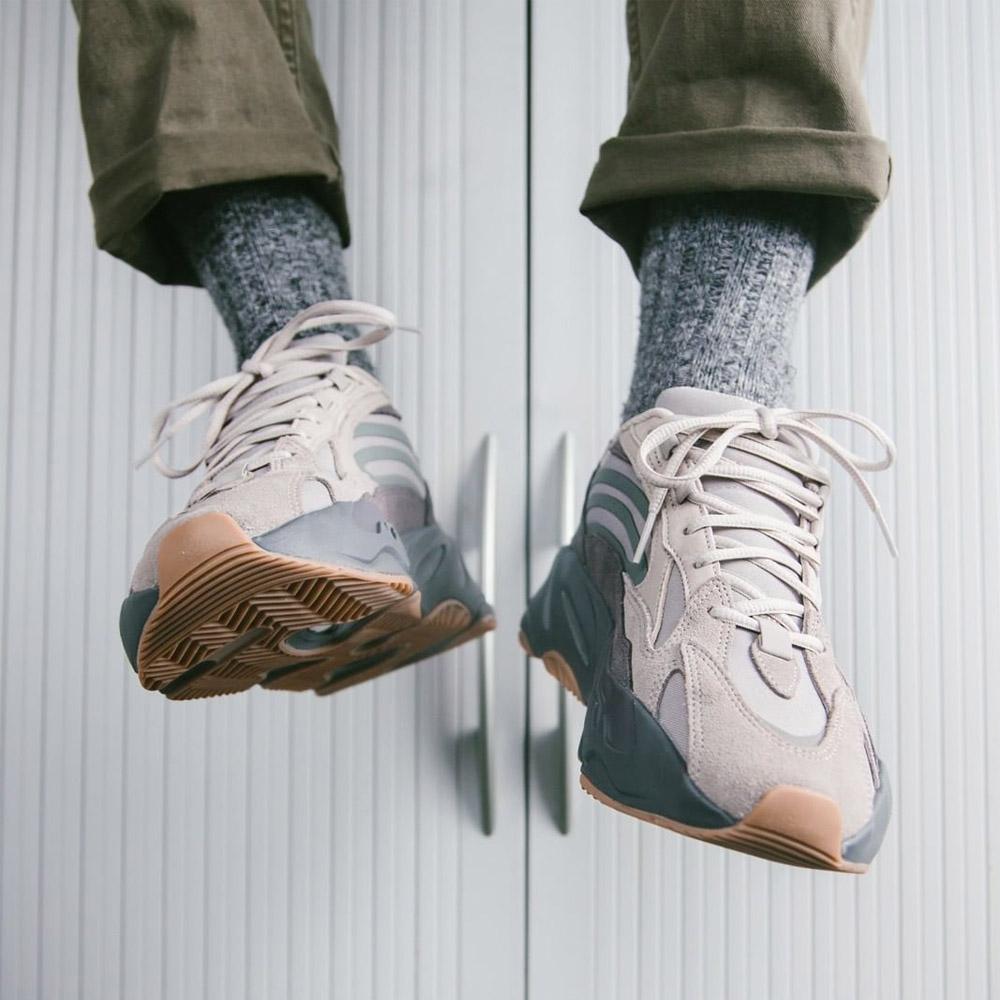 adidas yeezy boost 700 v2 tephra