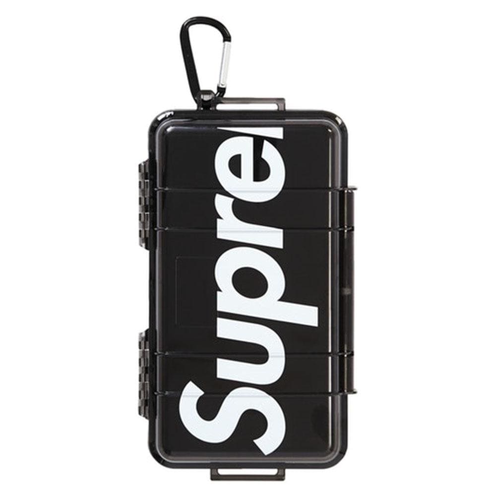 Supreme Pelican 1060 Case Smoke - JuzsportsShops