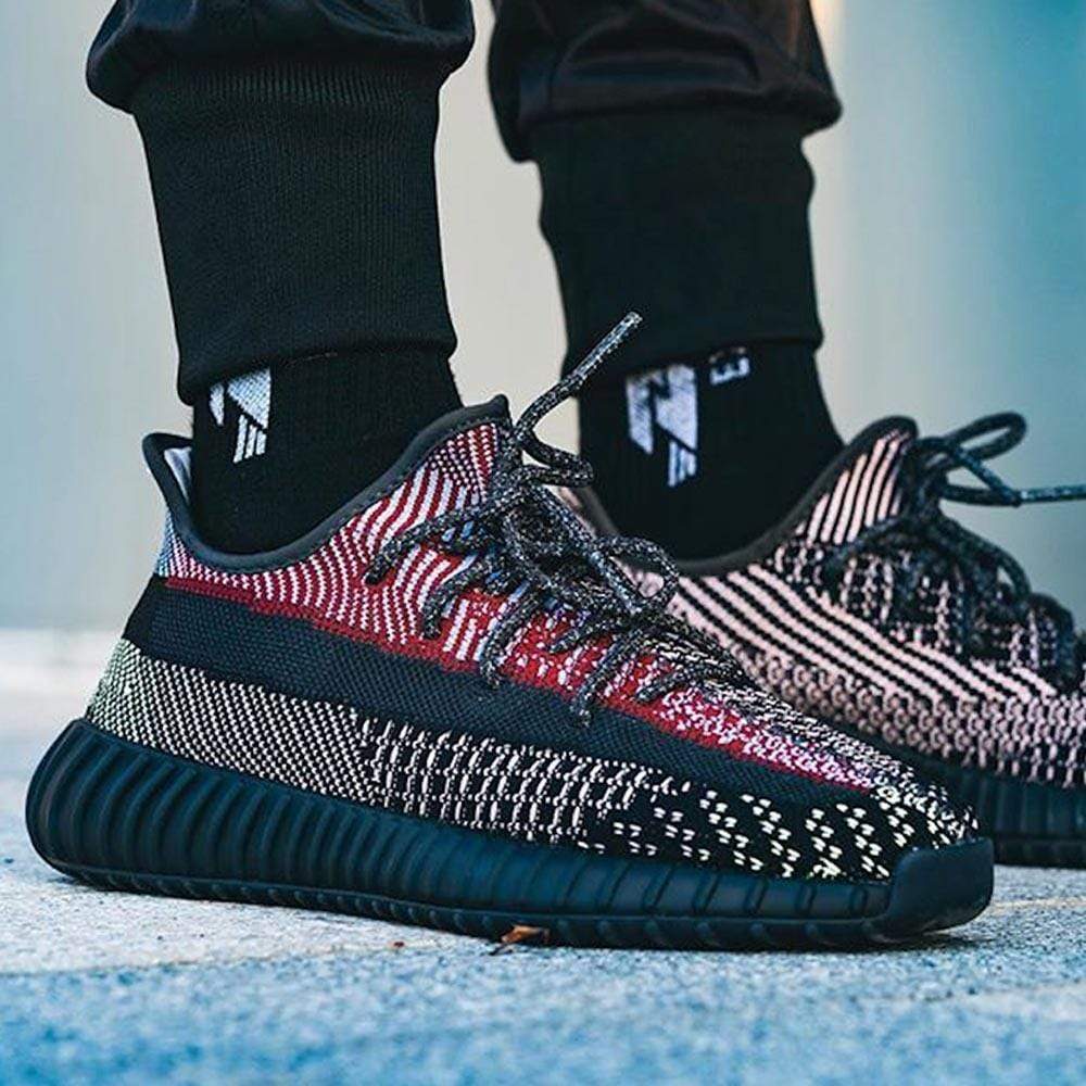 Yeezy Boost 350 V2 Black And Copper 