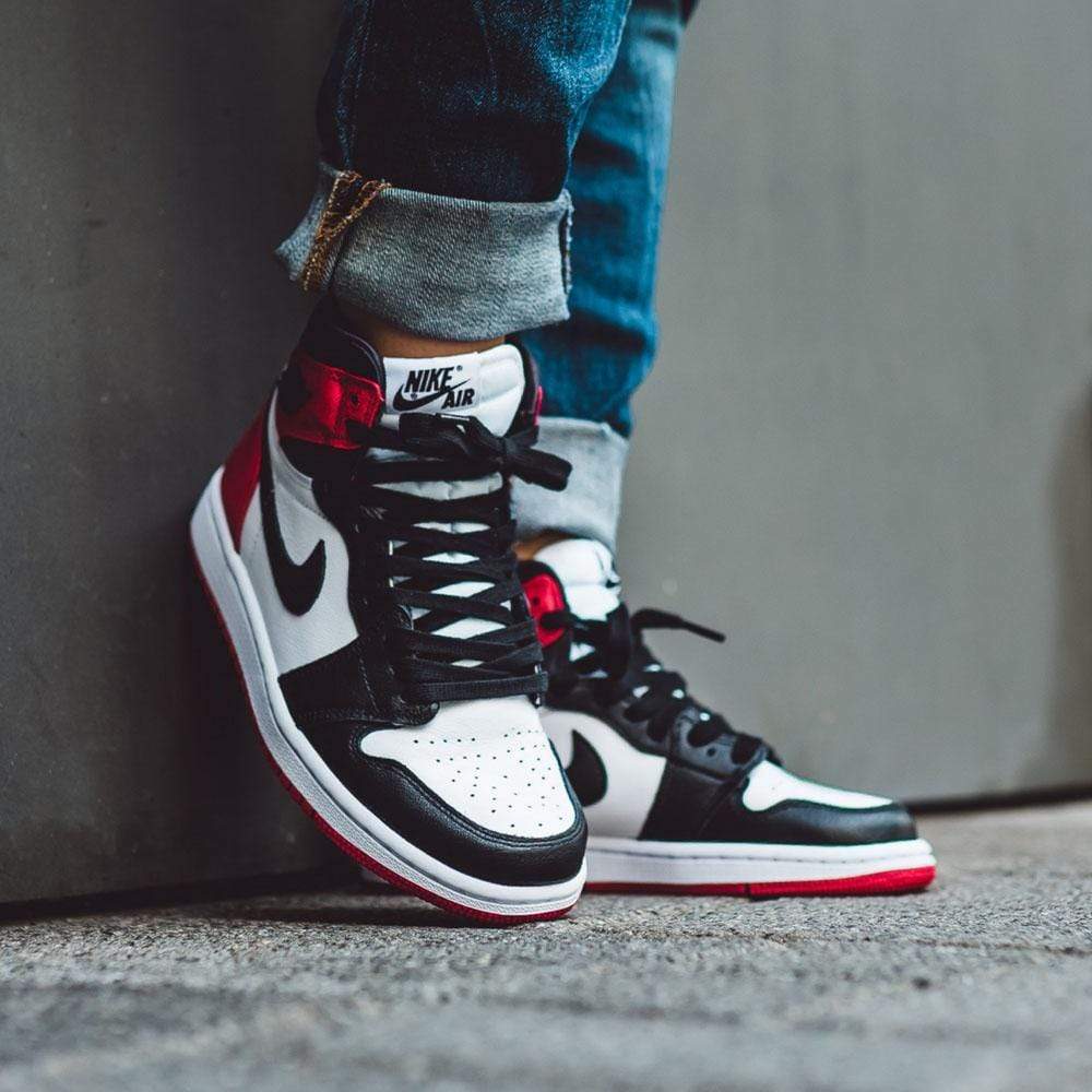 women's air jordan 1 retro high satin black toe