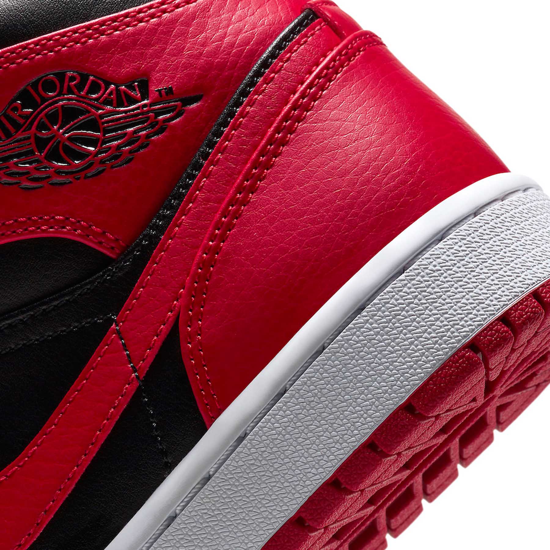 jordan 1 mid banned release 2020