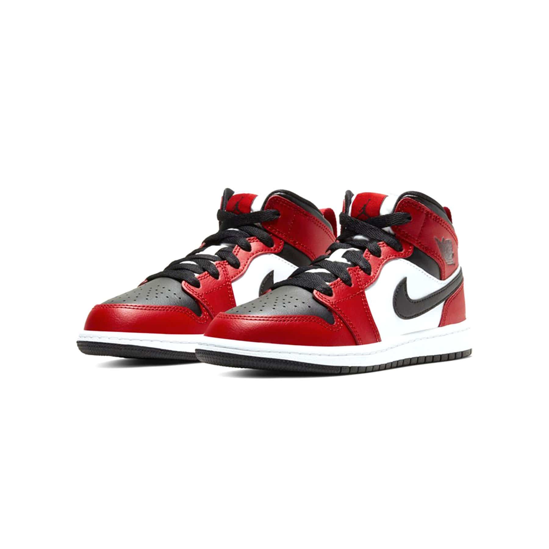 chicago mid jordan 1 black toe