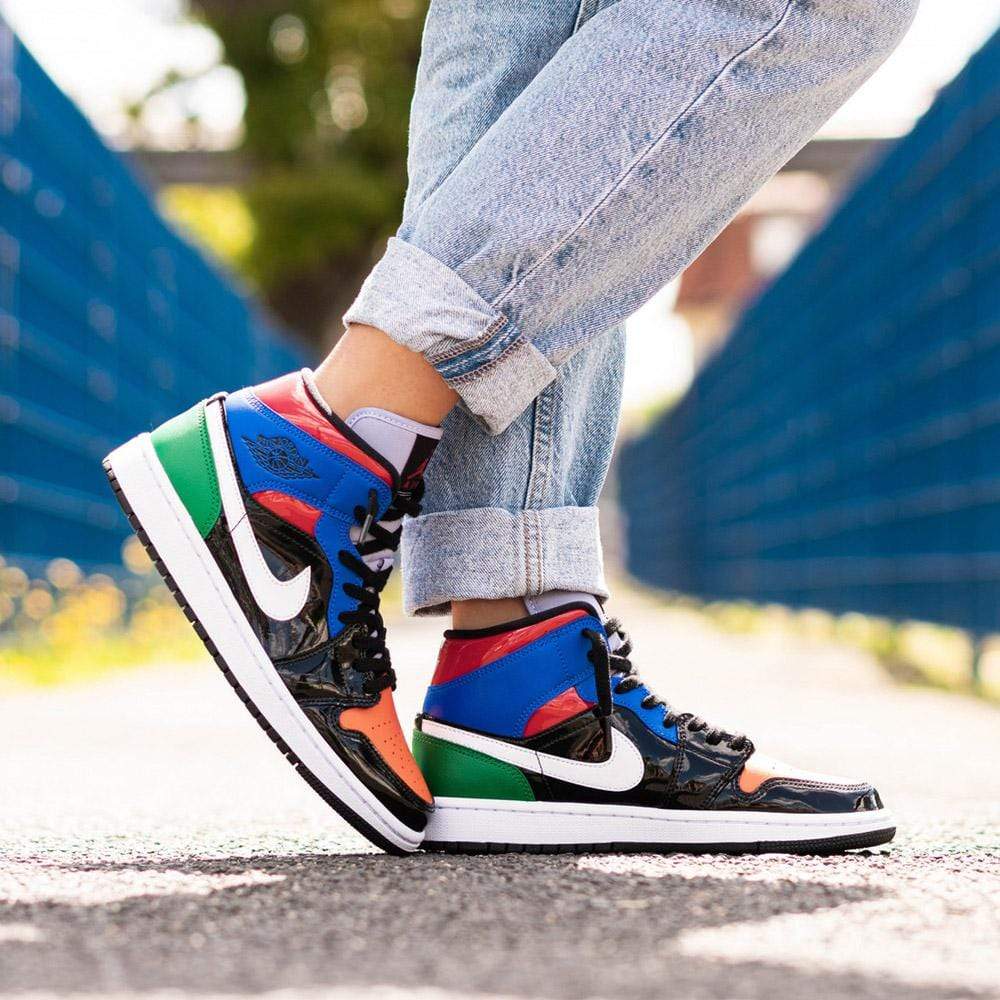 air jordan 1 mid se wmns multi patent