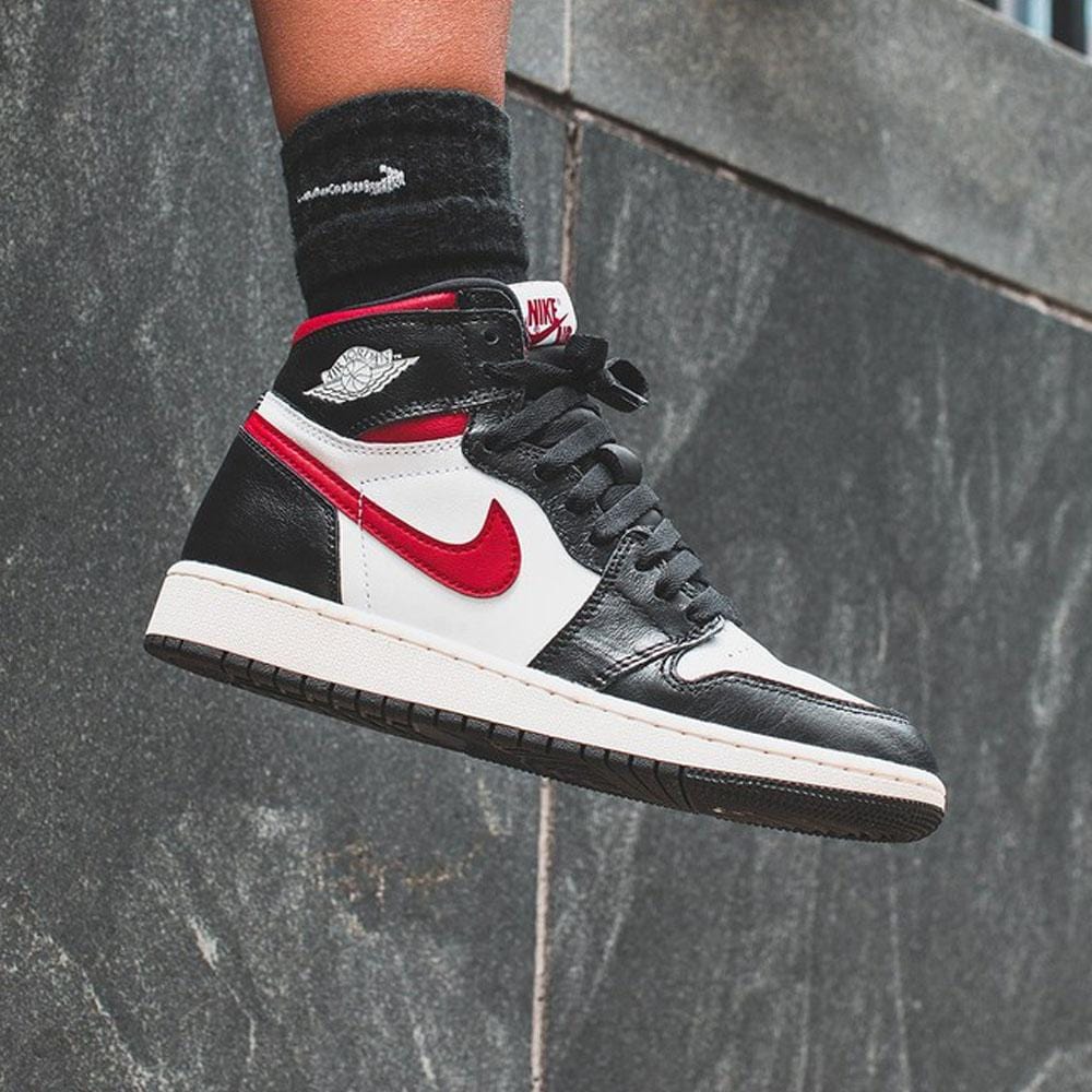 air jordan retro 1 high og gym red