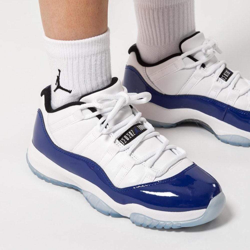 jordan 11 low wmns