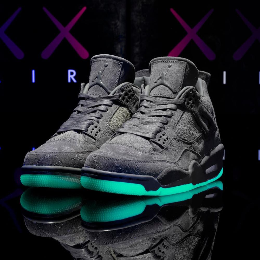 kaws x air jordan 4 cool grey