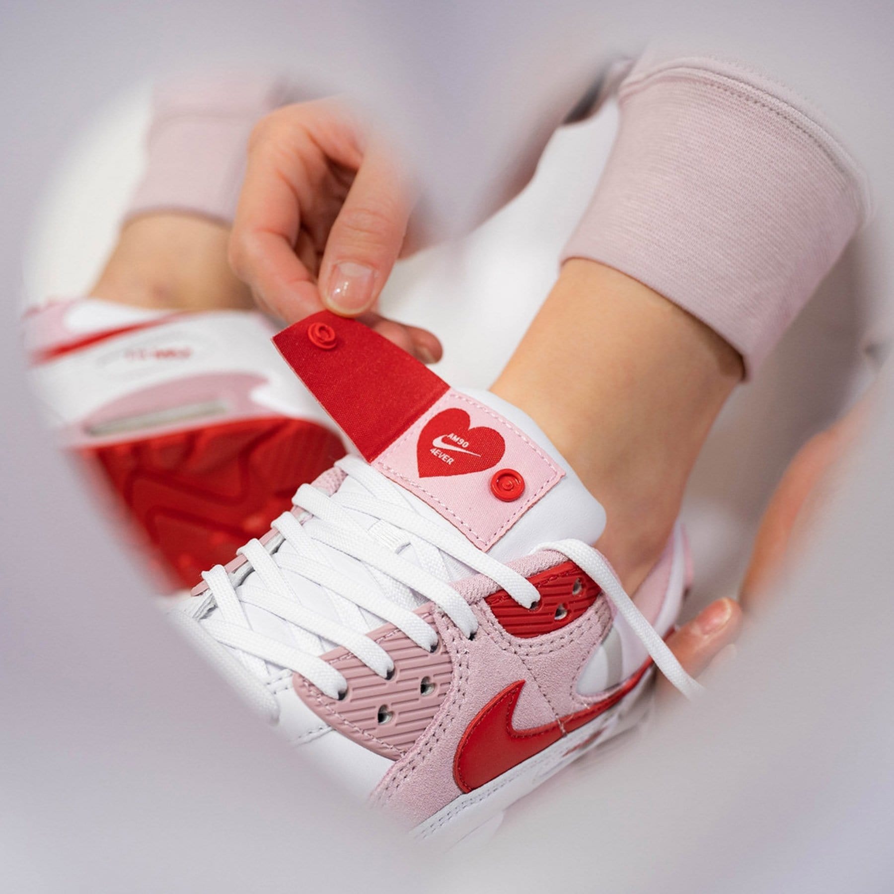 valentine air max 90s