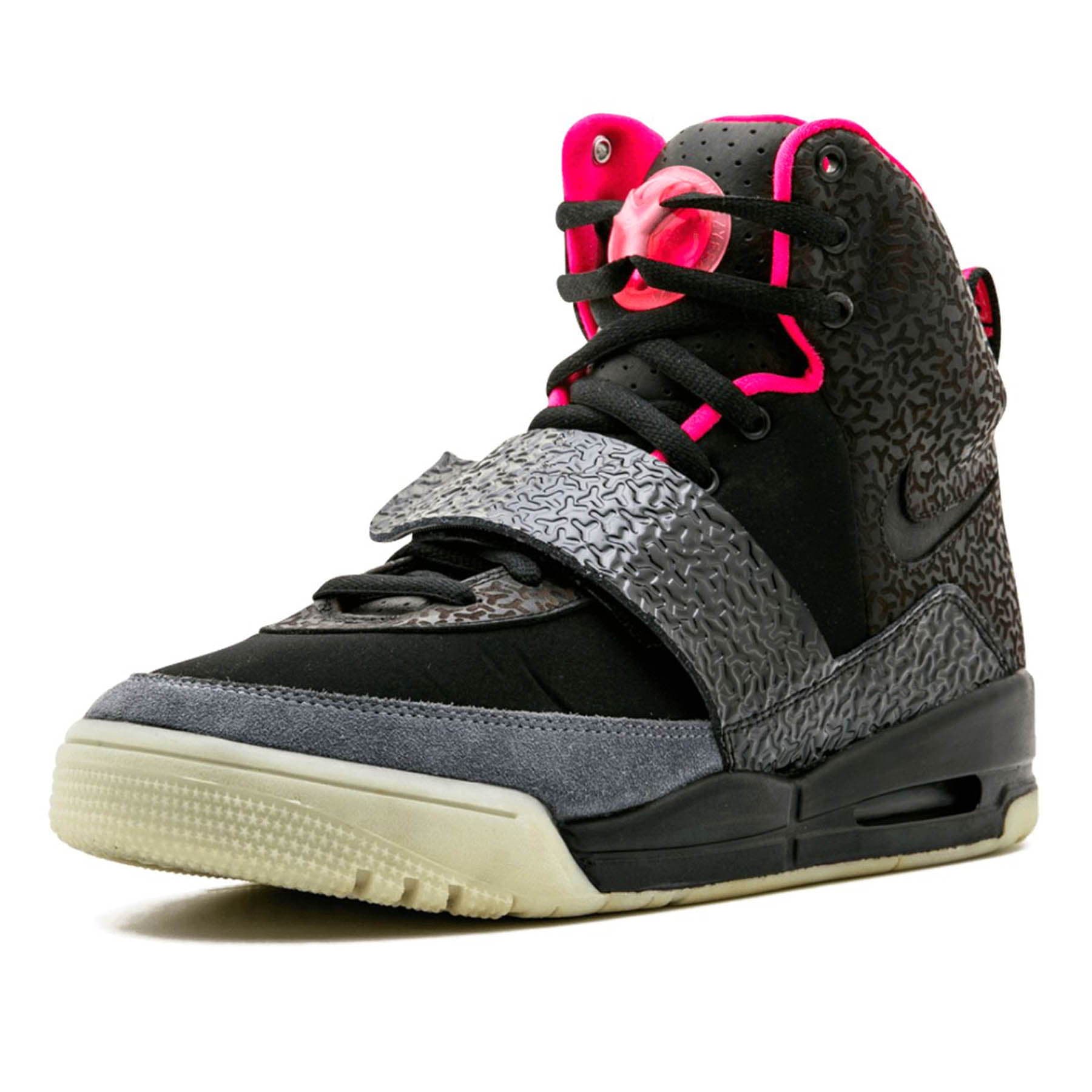 nike air yeezy black pink