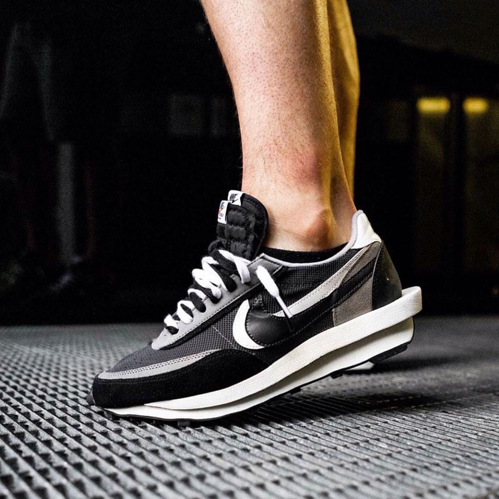 nike sacai waffle black grey