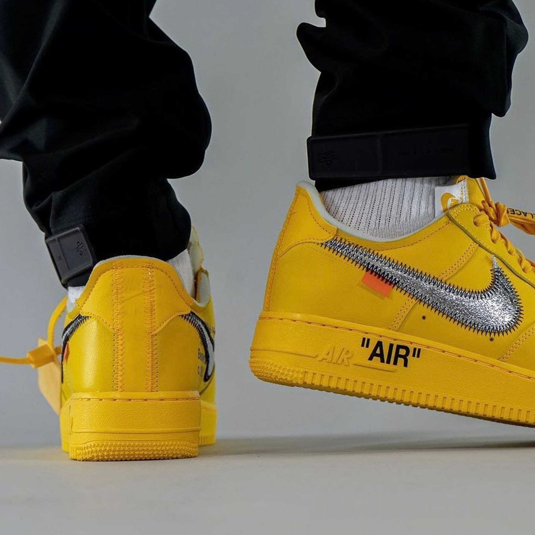 off white x nike air force 1 gold