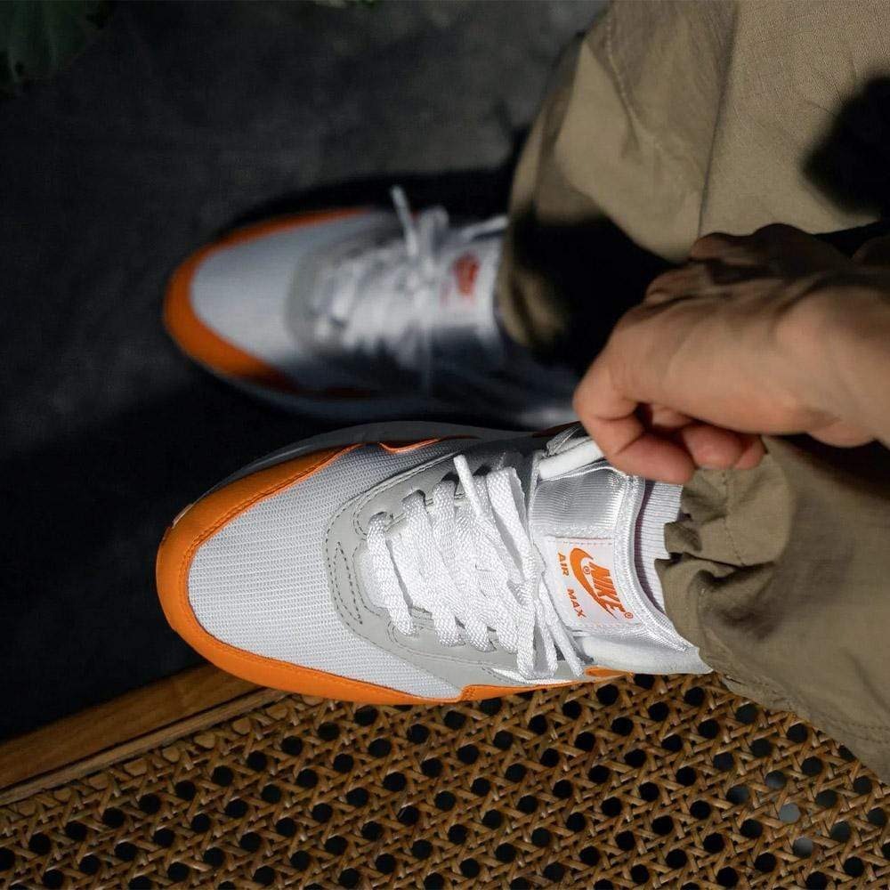 nike air max 1 orange magma