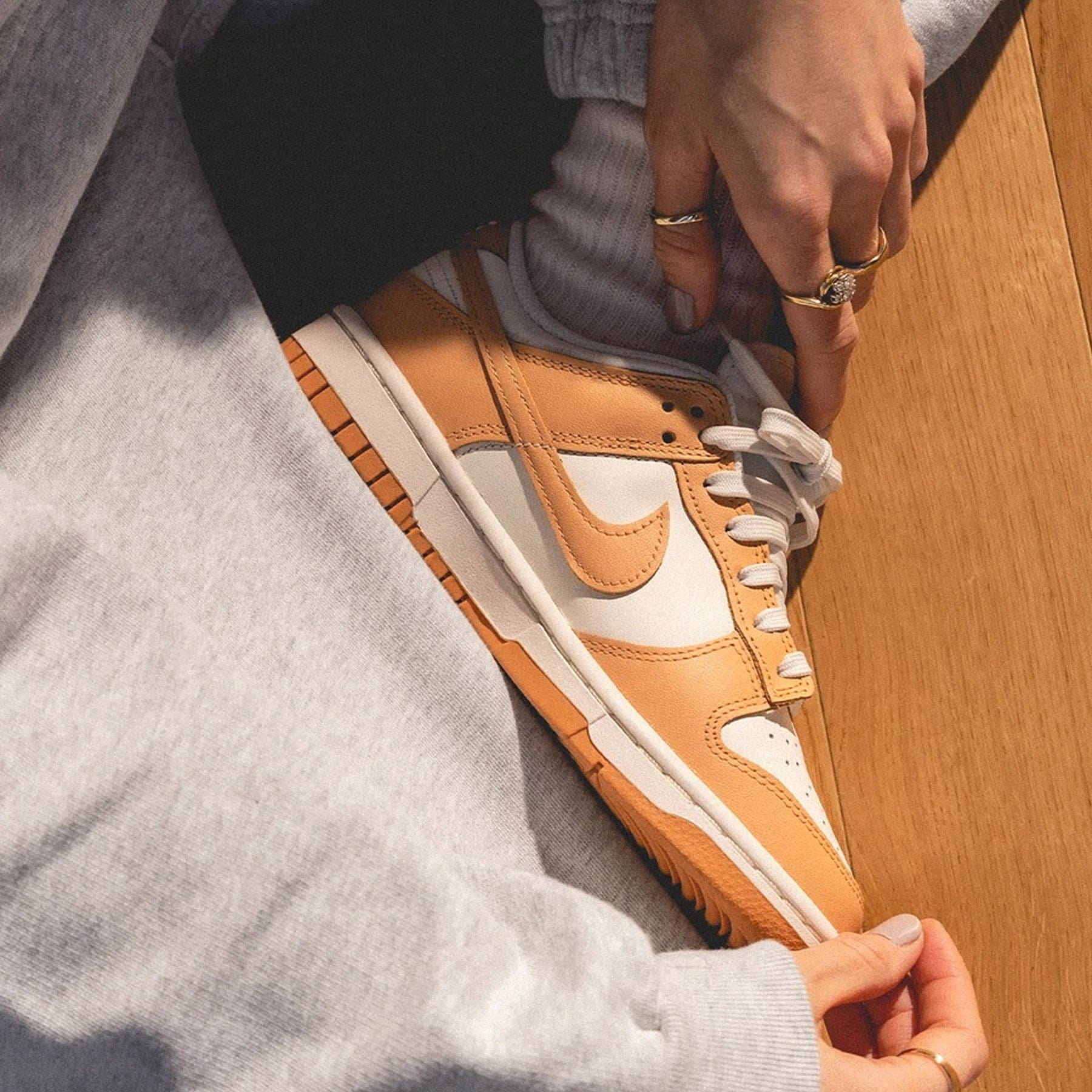 nike dunk low harvest moon