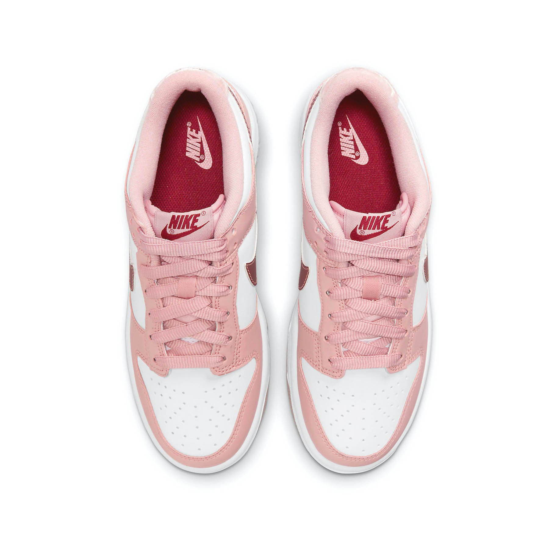 pink low dunk nike