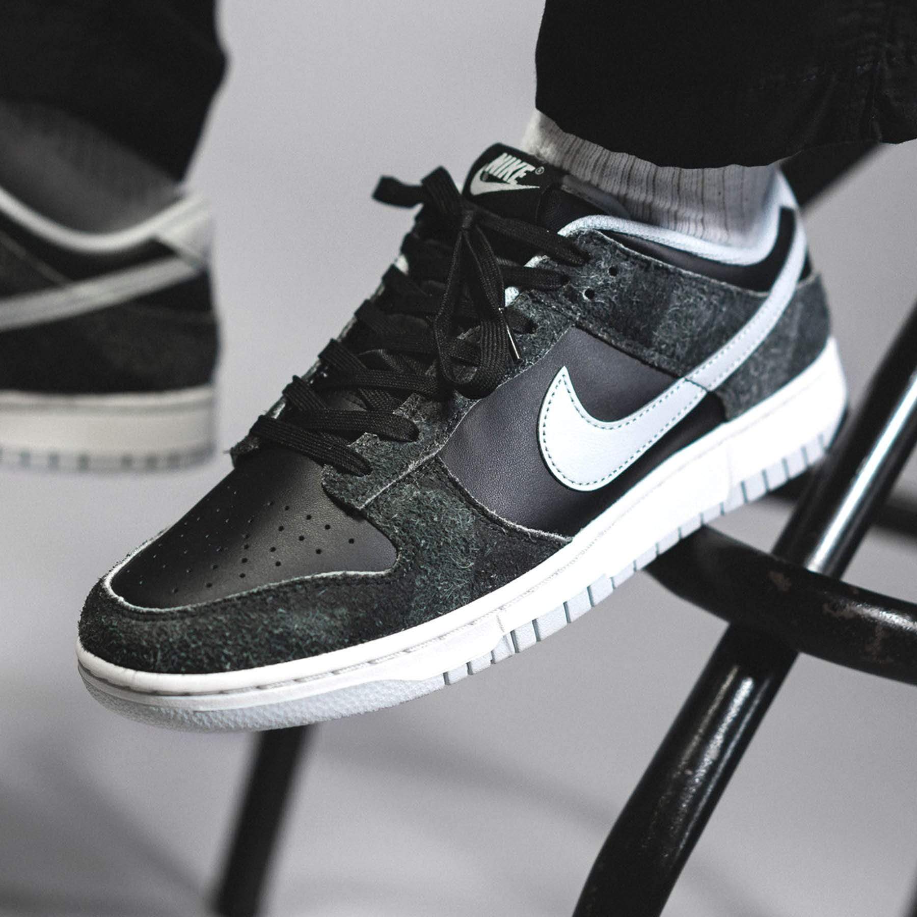 nike dunk low zebra on feet