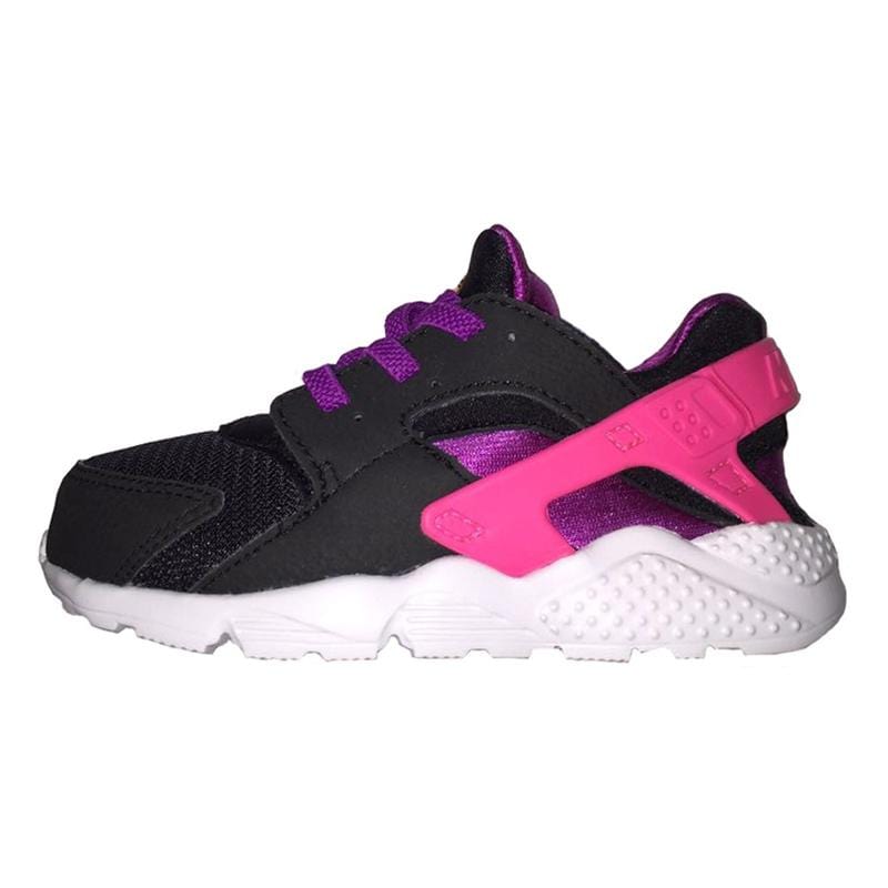 black and pink huaraches