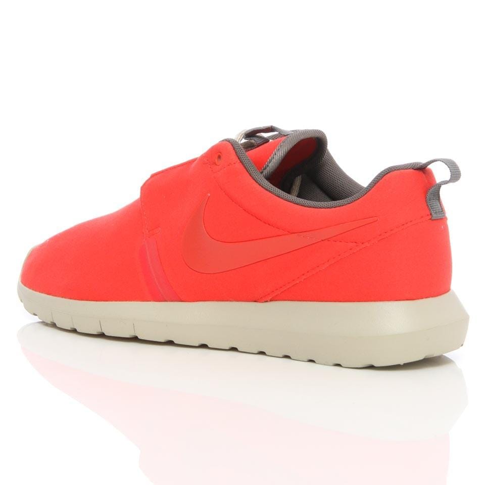 nike roshe run nm