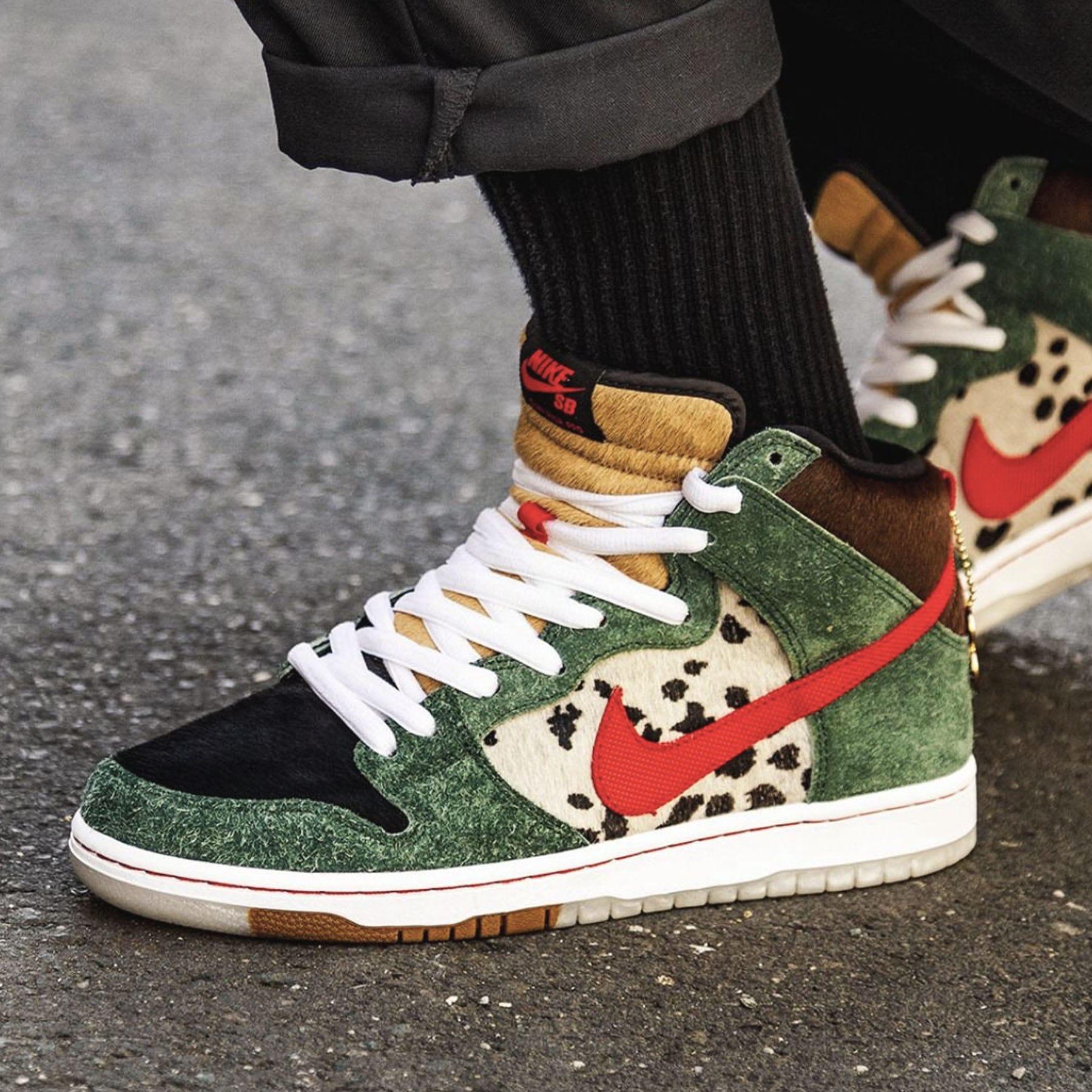 nike dunk high dog walker