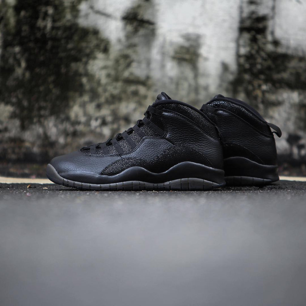 black ovo 10