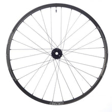 Load image into Gallery viewer, Hope Pro 5 Custom Hand Built Mountain Disc Wheelset / Carbon Stan&#39;s NoTubes Rims