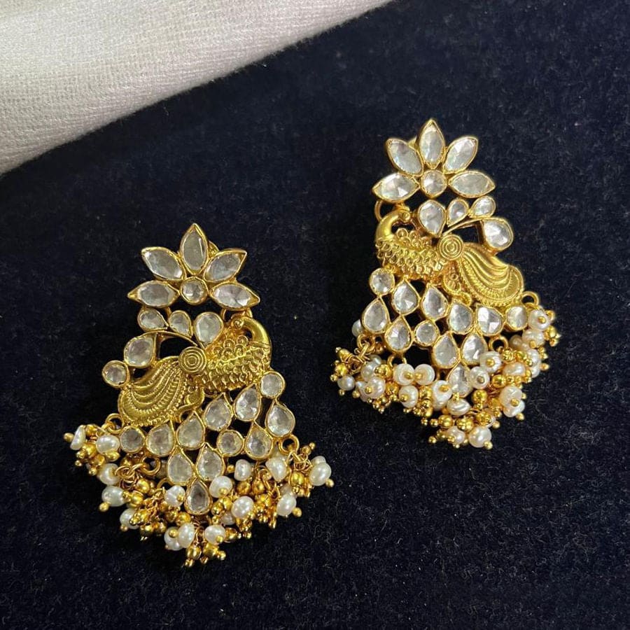 Aggregate more than 141 925 silver gold plated earrings latest