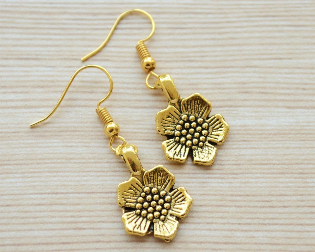 Dangle Flower Earring Gift Set