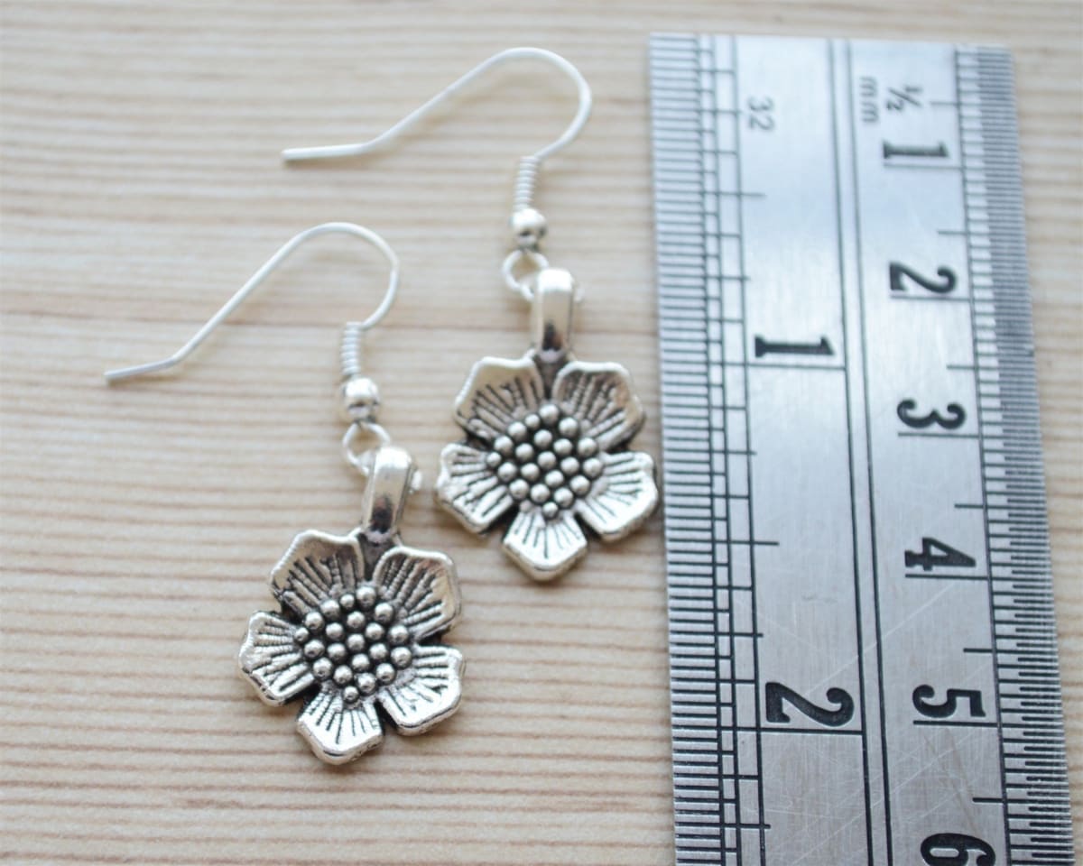 Flowers Dangle Earrings – Steeling Home