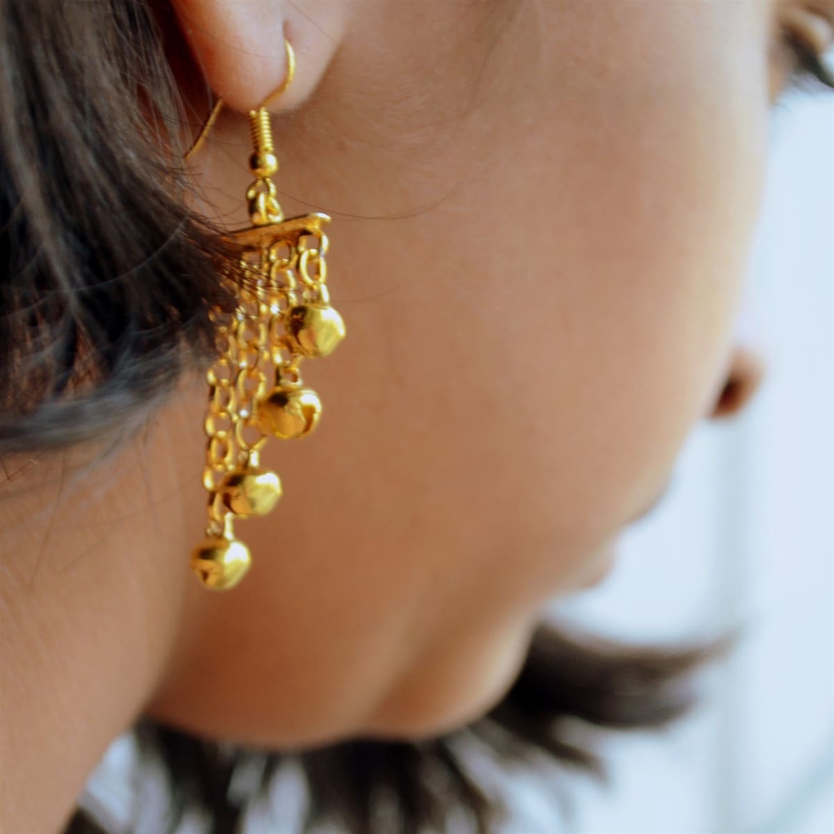 LETS FACE IT – choosing earrings best suited for your face shape!