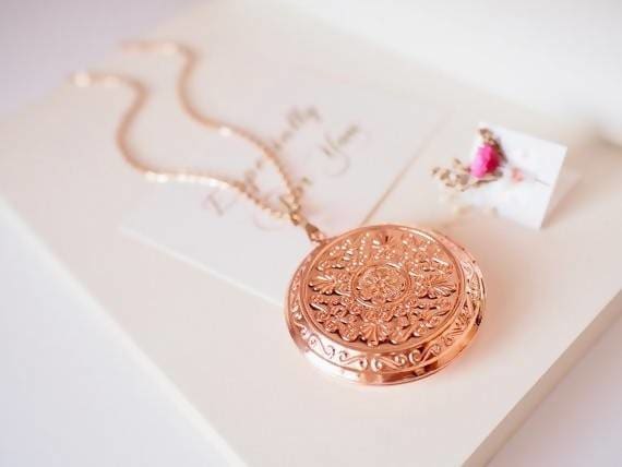 Project Cece | Pearl Round Locket Necklace