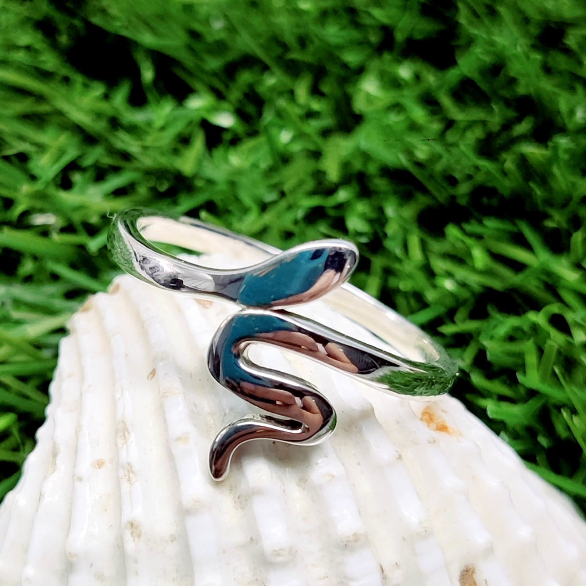 Adjustable silver shop snake ring