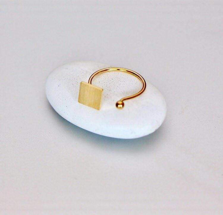 Hoop Gold Ring – TOR