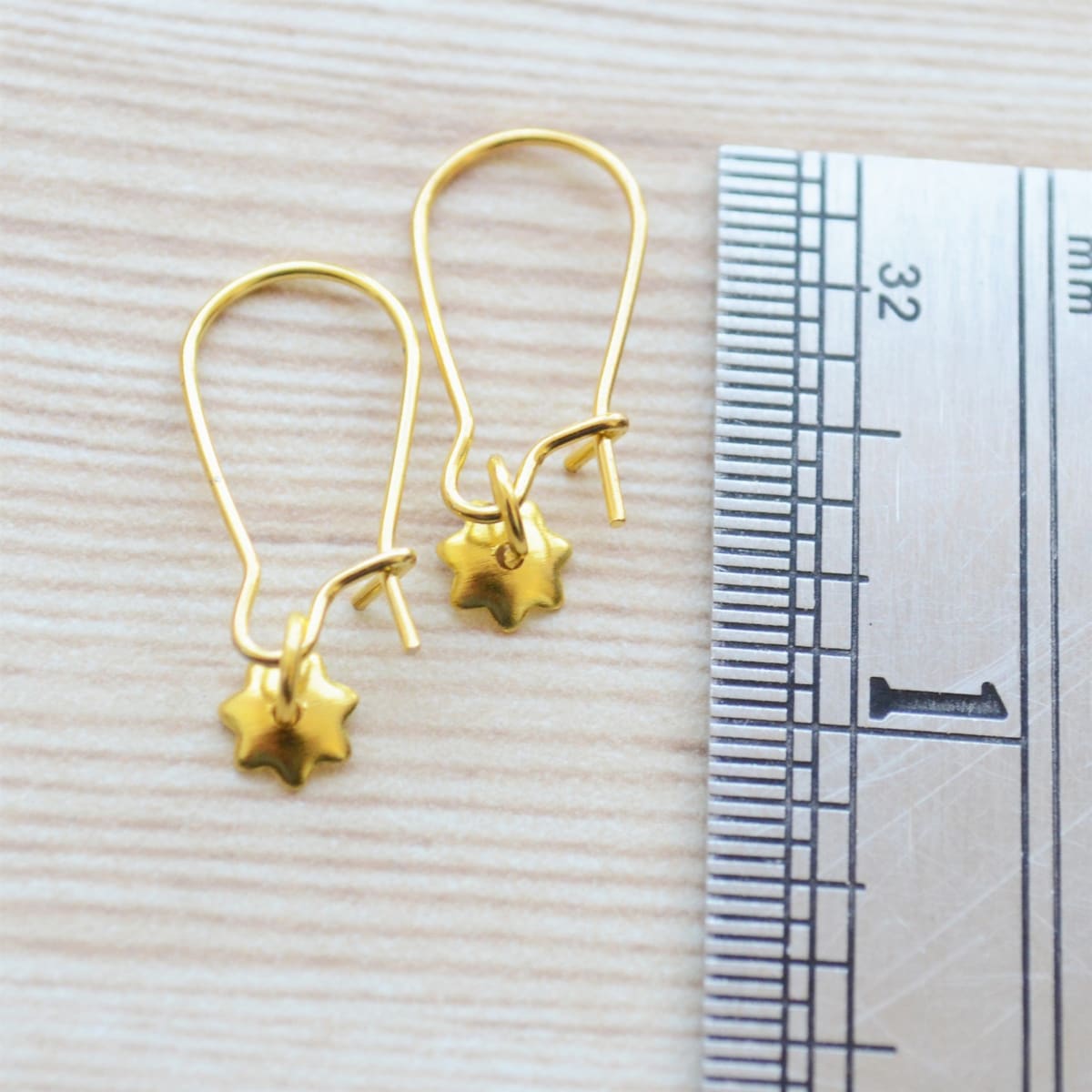 WNG Simple Hollow Heart Earrings for Teen Girls Minimalist Piercing Studs  Trendy Earrings - Walmart.com