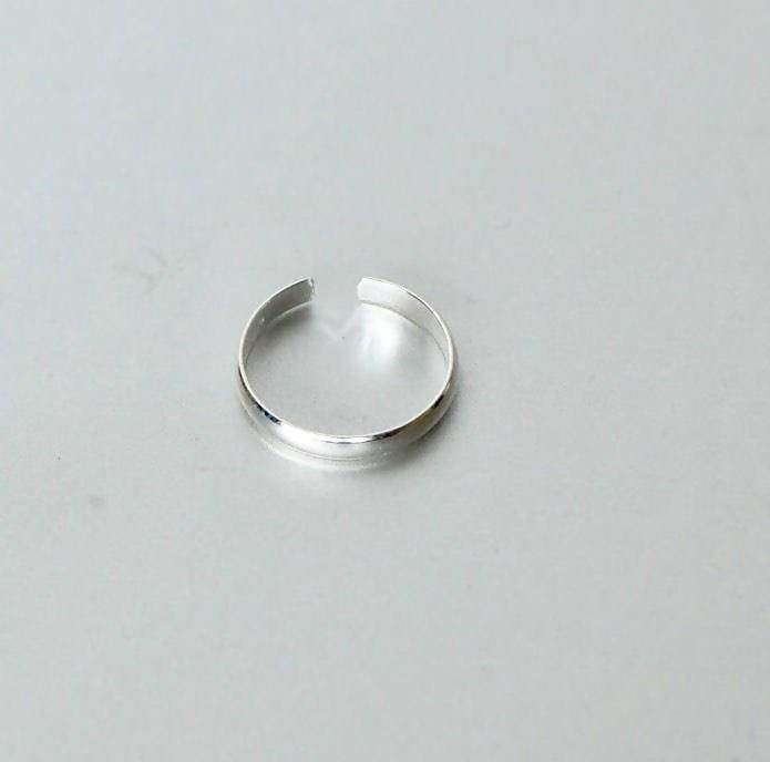 1mm Simple Toe Ring - 14K Gold or Silver – www.ToeRings.com